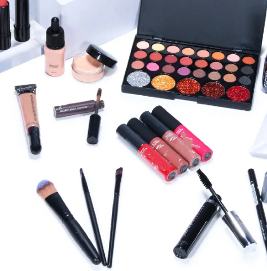 Chic Beauty Ensemble