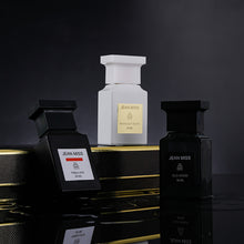 Gentleman's Woody Essence Perfume Set