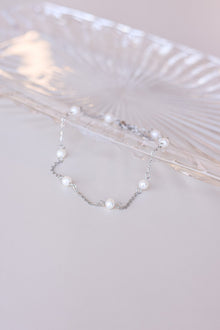 Evelynn Anklet in Freshwater Pearl