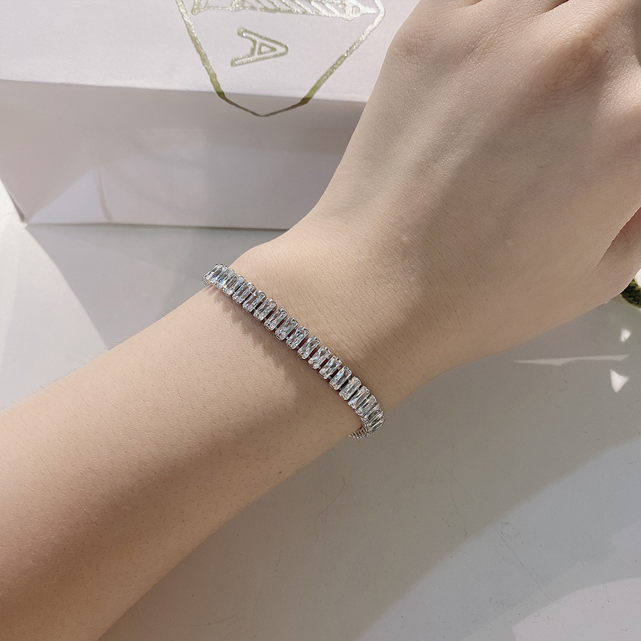 High Carbon Simulation Diamond Bracelet Chain – Heart Shape (16cm)