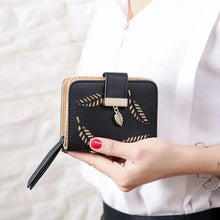 Vintage PU Leather Short Wallets Leaf Design Fashion Purse For Women Elegant Ladies Cute Zipper Purses Card Holders Women Wallet